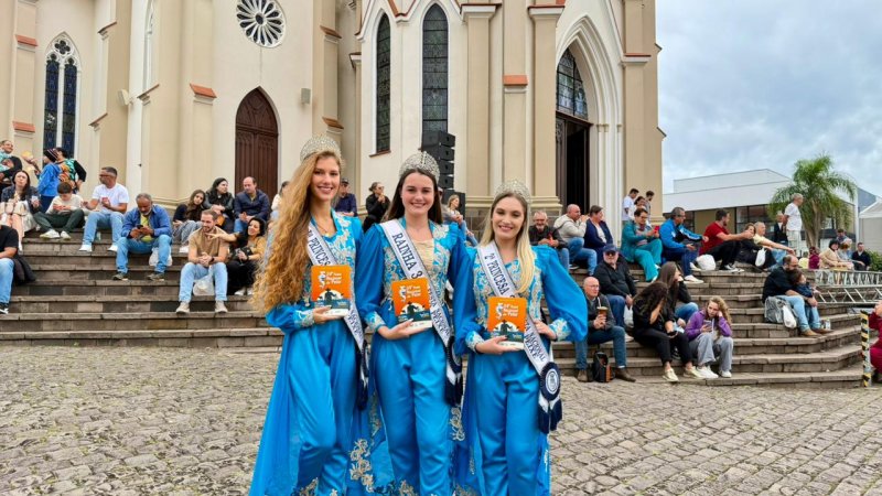 Soberanas da 34ª Festa Nacional do Peixe intensificam divulgação e levam o nome de Tramandaí a diferentes regiões do Estado